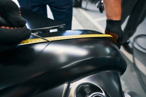 Marquage de voitures à Bordeaux : un processus à différentes étapes