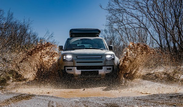 Range Rover SVR en location : expérimentez la puissance et l'élégance